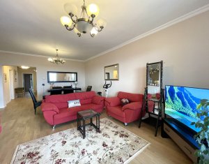 Appartement 4 chambres à vendre dans Cluj-napoca, zone Andrei Muresanu