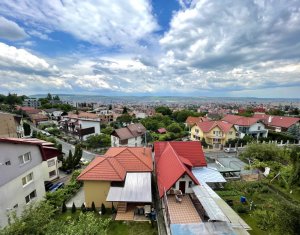 Appartement 4 chambres à vendre dans Cluj-napoca, zone Andrei Muresanu