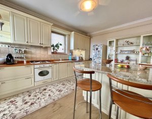 Appartement 4 chambres à vendre dans Cluj-napoca, zone Andrei Muresanu
