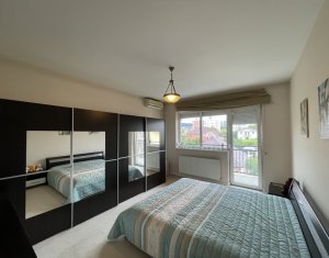 Appartement 4 chambres à vendre dans Cluj-napoca, zone Andrei Muresanu