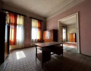 Espace Commercial à louer dans Cluj-napoca, zone Centru