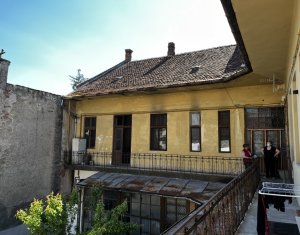Espace Commercial à louer dans Cluj-napoca, zone Centru
