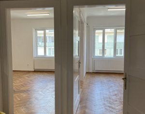 Bureau à louer dans Cluj-napoca, zone Centru