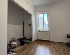 Bureau à louer dans Cluj-napoca, zone Centru