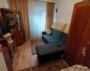 Appartement 3 chambres à vendre dans Cluj-napoca, zone Intre Lacuri