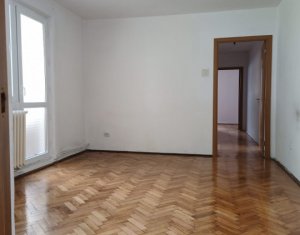 Appartement 3 chambres à vendre dans Cluj-napoca, zone Manastur