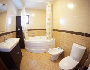 Appartement 3 chambres à louer dans Cluj-napoca, zone Marasti