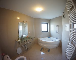 Appartement 3 chambres à louer dans Cluj-napoca, zone Zorilor