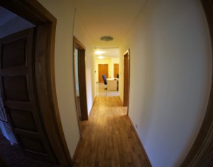 Bureau à louer dans Cluj-napoca, zone Zorilor