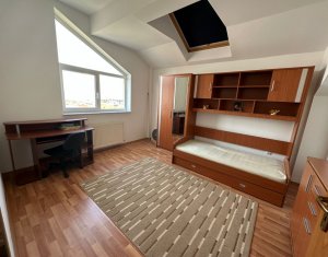 Appartement 3 chambres à vendre dans Cluj-napoca, zone Buna Ziua