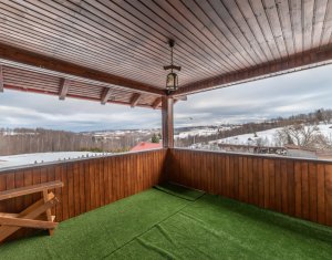 Pensiune 6 camere, Rasca , teren 7500 mp. 