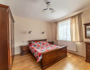 Pensiune 6 camere, Rasca , teren 7500 mp. 