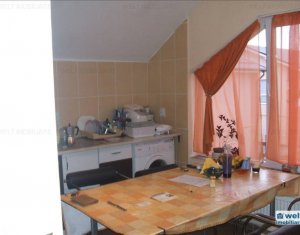 Maison 3 chambres à vendre dans Floresti