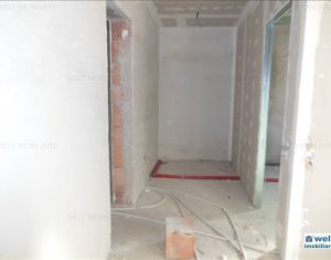 Maison 4 chambres à vendre dans Floresti