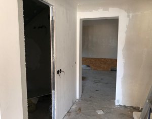 Appartement 4 chambres à vendre dans Floresti