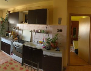 Appartement 3 chambres à vendre dans Cluj-napoca, zone Manastur