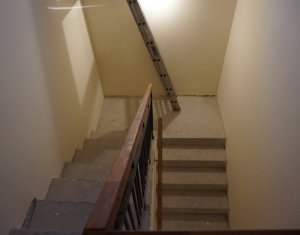 Ház 4 szobák eladó on Cluj-napoca
