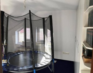 Ház 5 szobák kiadó on Cluj-napoca, Zóna Marasti