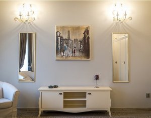 Appartement 4 chambres à louer dans Cluj-napoca, zone Centru
