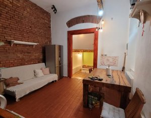 Appartement 4 chambres à louer dans Cluj-napoca, zone Centru