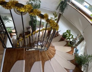 Maison 6 chambres à vendre dans Cluj-napoca, zone Andrei Muresanu