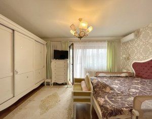 Maison 6 chambres à vendre dans Cluj-napoca, zone Andrei Muresanu