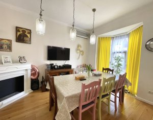 Maison 6 chambres à vendre dans Cluj-napoca, zone Andrei Muresanu
