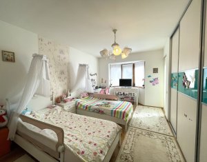 Maison 6 chambres à vendre dans Cluj-napoca, zone Andrei Muresanu