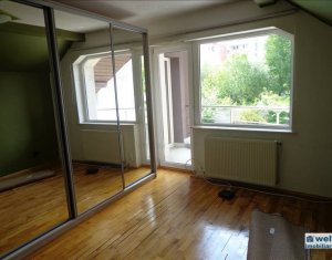 Maison 4 chambres à vendre dans Cluj-napoca, zone Zorilor