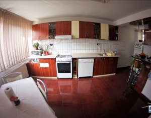 Maison 5 chambres à vendre dans Cluj-napoca, zone Centru
