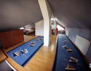 Maison 5 chambres à vendre dans Cluj-napoca, zone Centru