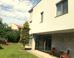 , 182.4m2 dans Cluj-napoca, zone Centru