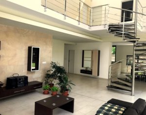 Maison 5 chambres à vendre dans Cluj-napoca, zone Centru
