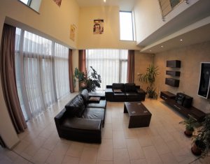 Maison 5 chambres à vendre dans Cluj-napoca, zone Centru