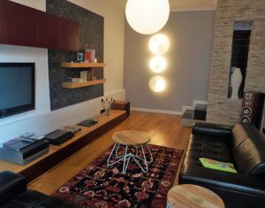Maison 4 chambres à louer dans Cluj-napoca, zone Manastur