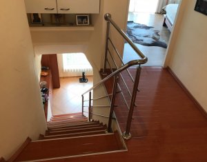 Maison 4 chambres à vendre dans Cluj-napoca, zone Zorilor