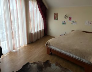 Maison 4 chambres à vendre dans Cluj-napoca, zone Zorilor