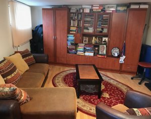 Maison 4 chambres à vendre dans Cluj-napoca, zone Zorilor