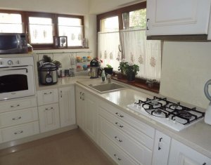 Maison 5 chambres à vendre dans Cluj-napoca, zone Europa