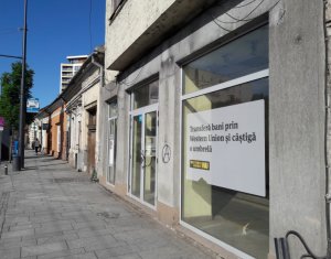 Espace Commercial à louer, 67m2 dans Cluj-napoca, zone Centru