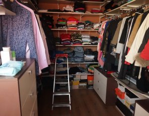 Maison 5 chambres à vendre dans Cluj-napoca, zone Andrei Muresanu