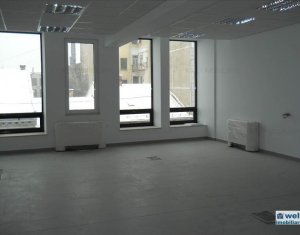 Bureau à louer dans Cluj-napoca, zone Centru