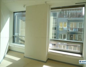 Bureau à louer dans Cluj-napoca, zone Centru
