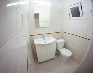 Appartement 3 chambres à louer dans Cluj-napoca, zone Marasti