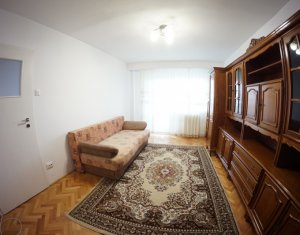 Appartement 3 chambres à louer dans Cluj-napoca, zone Marasti