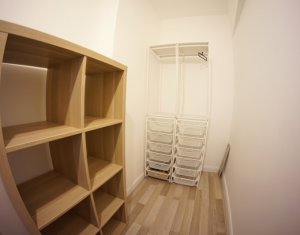 Appartement 3 chambres à louer dans Cluj-napoca, zone Centru