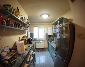 Lakás 4 szobák eladó on Cluj-napoca, Zóna Manastur
