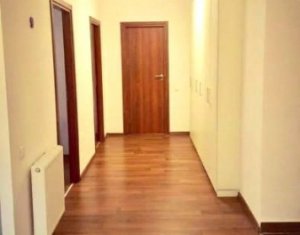 Appartement 3 chambres à louer dans Cluj-napoca, zone Marasti