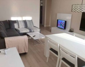 Appartement 3 chambres à louer dans Cluj-napoca, zone Centru