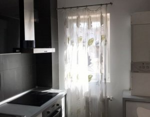 Appartement 3 chambres à louer dans Cluj-napoca, zone Centru